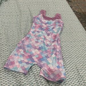 Girls gymnastics leotard